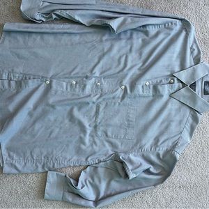 16x Button up Dress shirts men’s medium Stanford, AE, Izod, Van Heyden